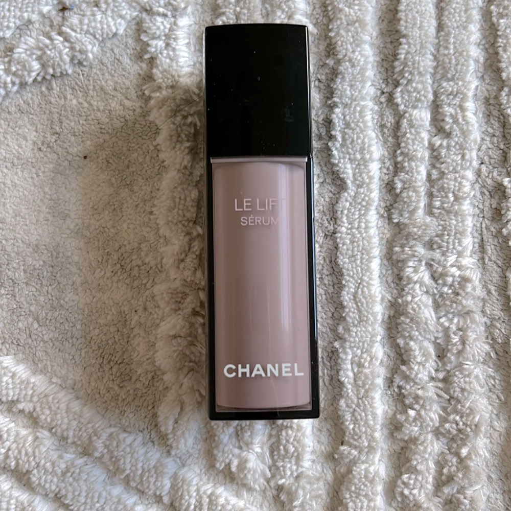 Chanel Le lift serum